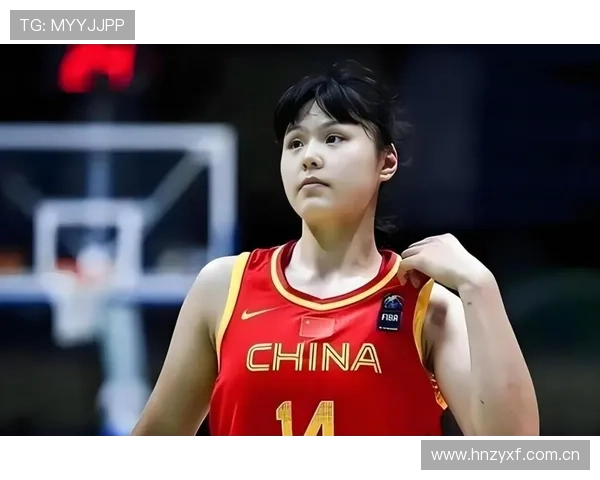 中国女篮首战胜马里 李月汝21+11